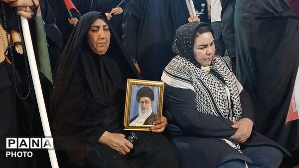 دل‌های عاشق وطن در خرم‌ آباد، وفاداری را به تصویر کشیدند
