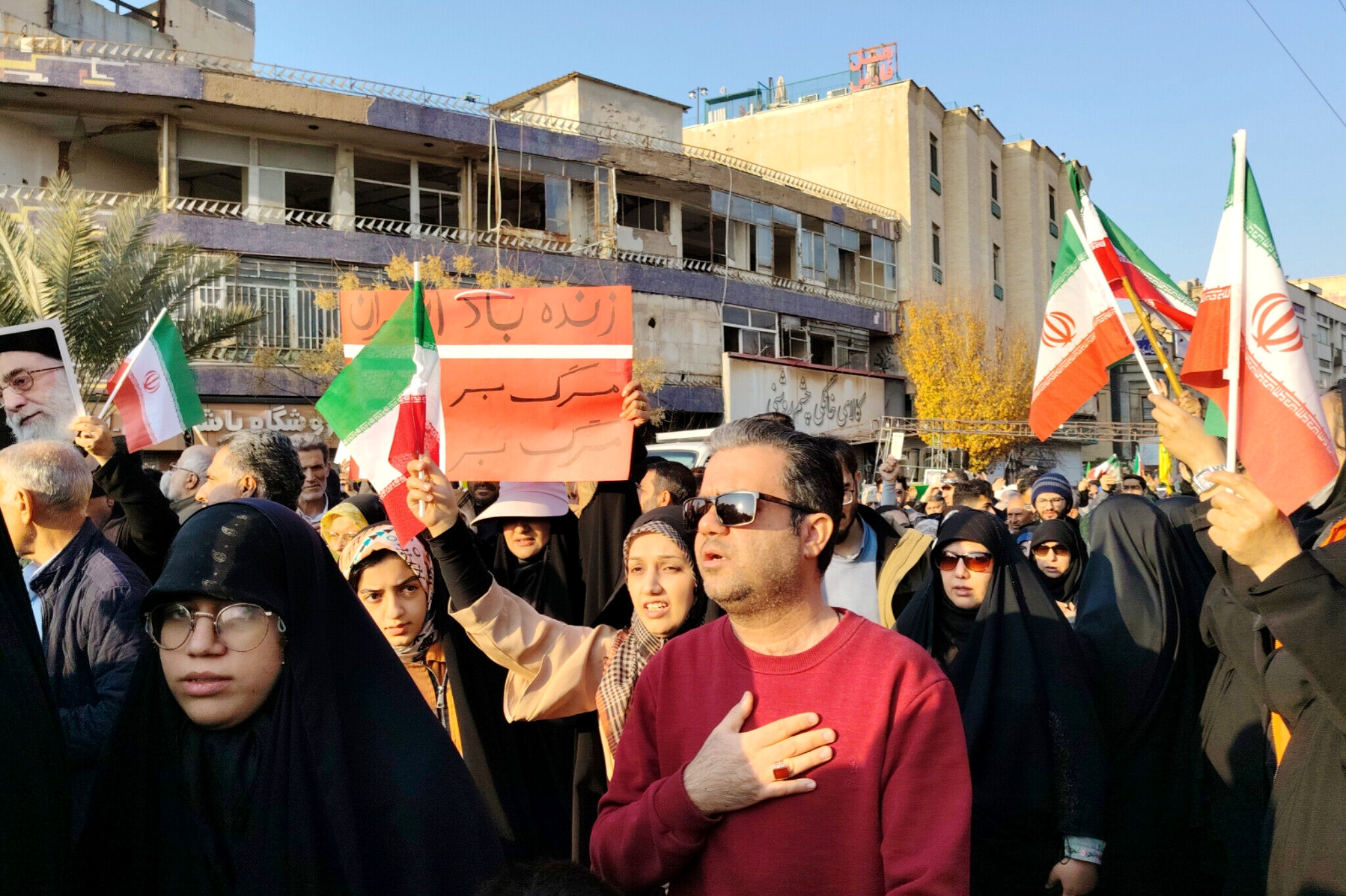 حضور پرشور شیرازی‌ها در محکومیت حوادث تروریستی اخیر