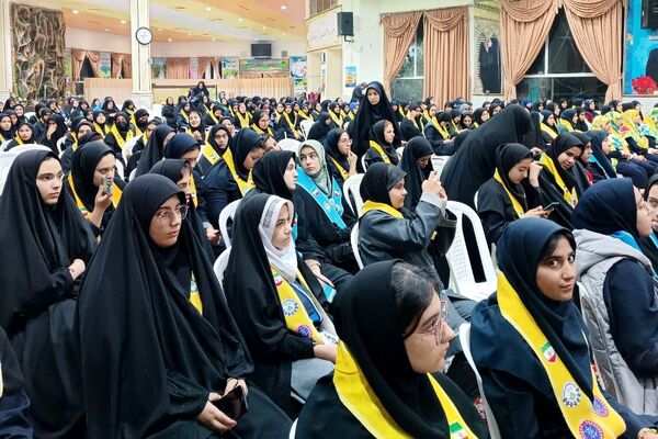 اردوی دختران پیشتاز باعنوان کبوترانه تاقدس (2)