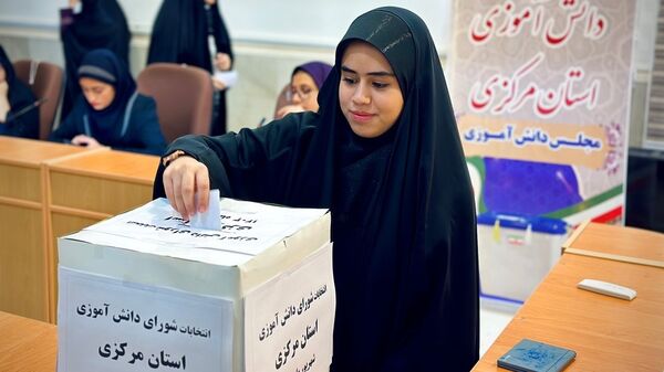 برگزاری دوازدهمین دوره‌ انتخابات مجلس دانش‌آموزی استان مرکزی در بخش دختران