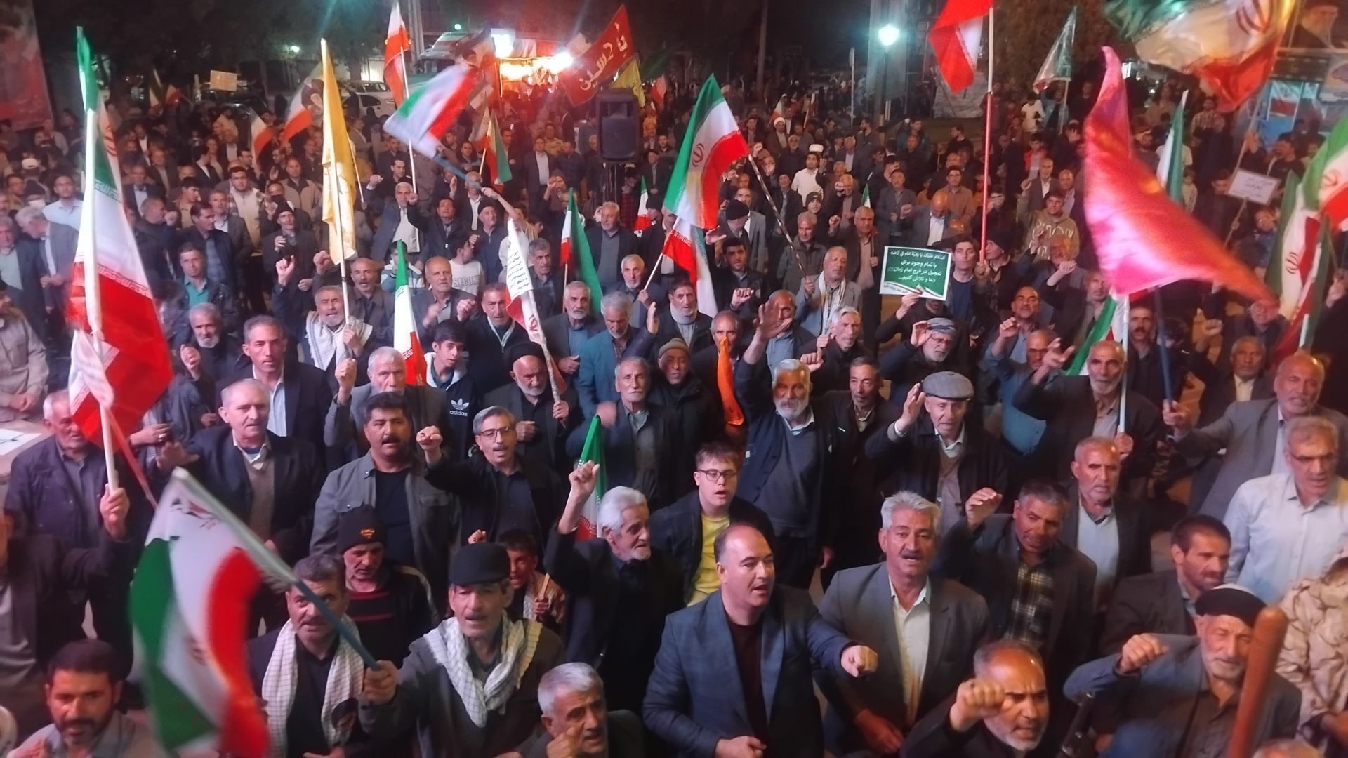 نورآباد میزبان شصت ونهمین موج تجمعات بیعت با رهبری شد