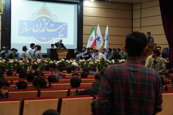 مراسم بزرگداشت روز معلم در دانشگاه فرهنگیان تهران