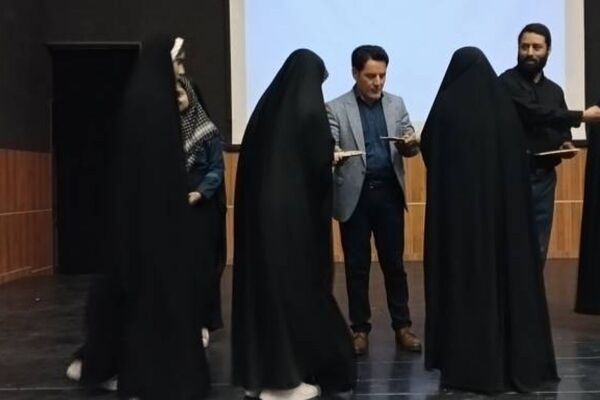 برگزاری همایش‌دختران‌ایران‌‌ در سالن اداره ارشاد شهرستان قدس