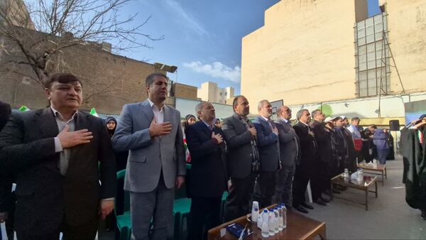 صدای انقلاب طنین انداز شد