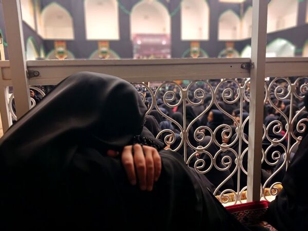 میزبانی دانش‌آموزان دختر شهرستان تفت از شهید گمنام