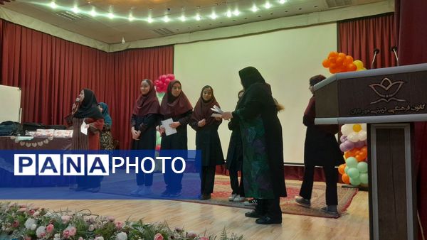 جشن نیمه شعبان و  گرامیداشت دهه فجر انقلاب اسلامی در کانون مهرتابان نیشابور