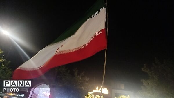 نهمین شب از مراسم عزاداری امام حسین همراه با هئیت زنجیر زنی در حسینیه امام خمینی