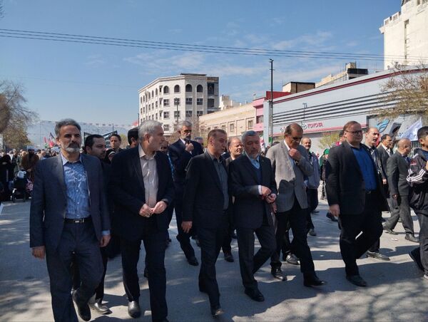 حضور مسولان آموزش و پرورش خراسان رضوی در راهپیمایی روز قدس
