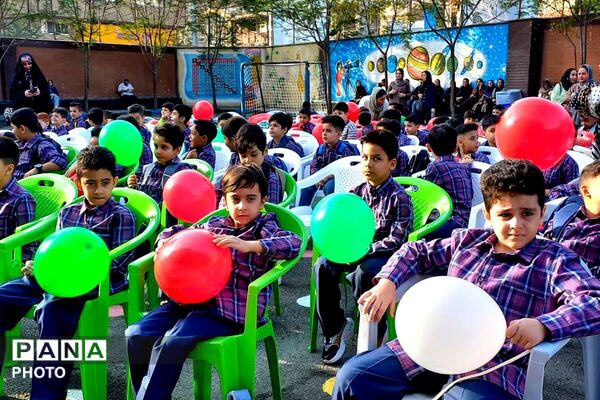 جشن شکوفه‌ها، آغاز یک سفر شیرین در مسیر دانایی
