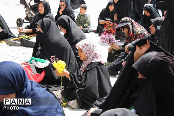 تشییع پیکر خانوداه شهید دکتر حسین طاهری در پردیس