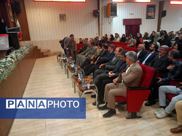 انتخابات شورای انجمن اولیا و مربیان  در نیشابور 