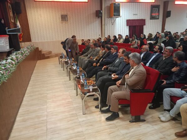 انتخابات شورای انجمن اولیا و مربیان  در نیشابور 