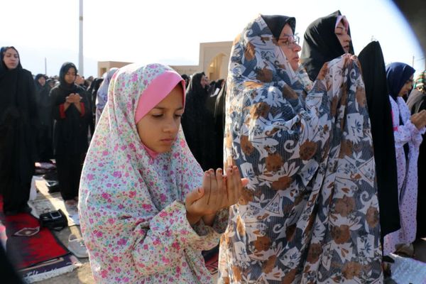 شکوه اقامه نماز عید‌ فطر در سراسر استان کرمان