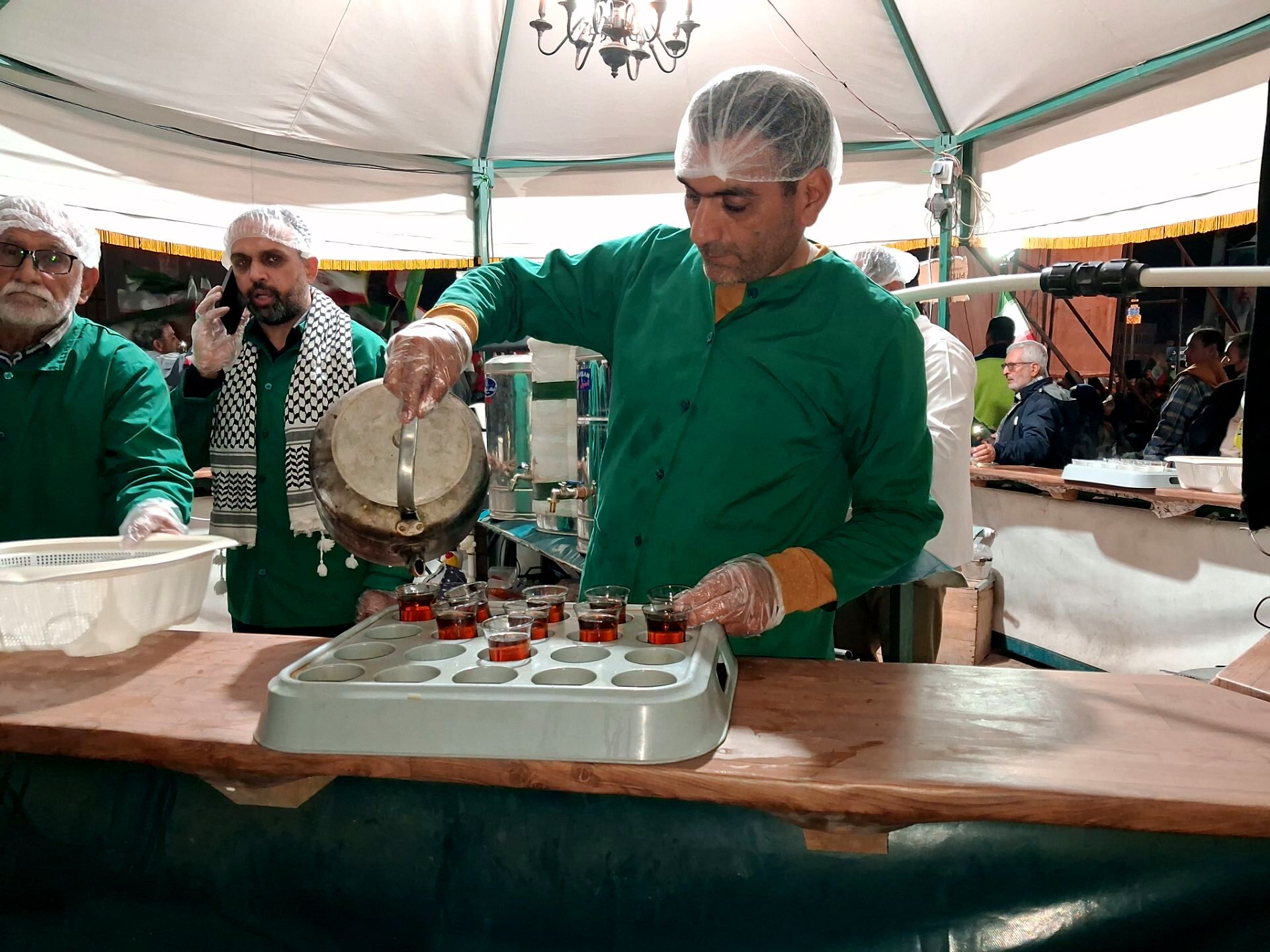  خدمات رسانی موکب ها در بلوار فضل نیشابور