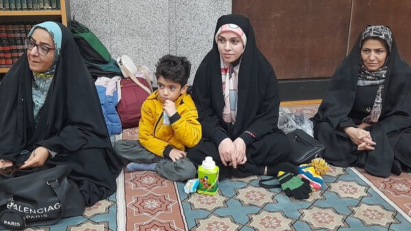 برنامه تجلیل از برترین‌های مسابقات قرآن و عترت، نماز و مسابقات فرهنگی هنری ملارد 