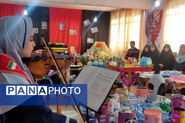 افتتاحیه جشنواره فرهنگی هنری ماها در دبستان قدر بهارستان۲