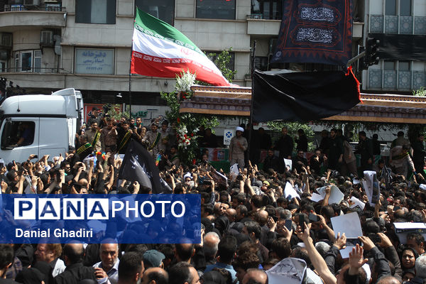 مراسم تشییع پیکر شهدای خدمت در تهران