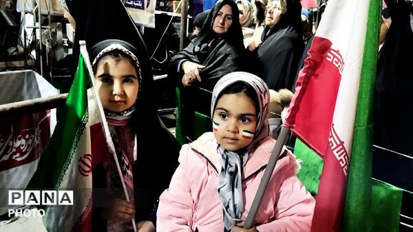  تکرار حماسه حضور و تجدید عهد با رهبر در بناب