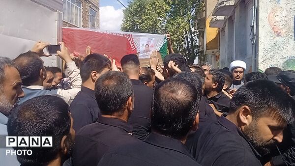 بدرقه و وداع همراه با تشیع شهید سید مصطفی حسینی
