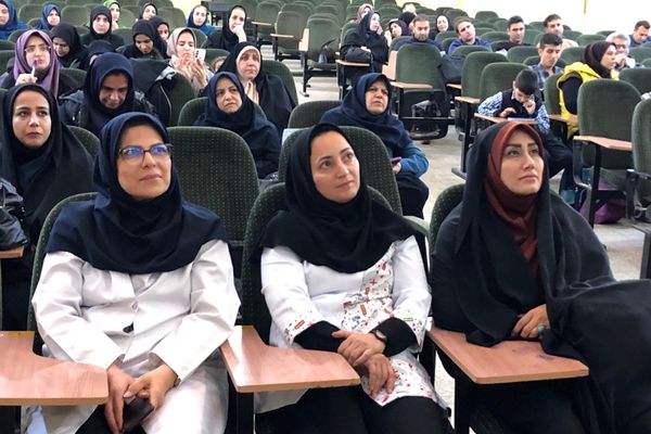 حضور آموزگاران پایه در برنامه‌های آموزشی سلامت و تندرستی(طرح شمیم) ناحیه دو شهرری 