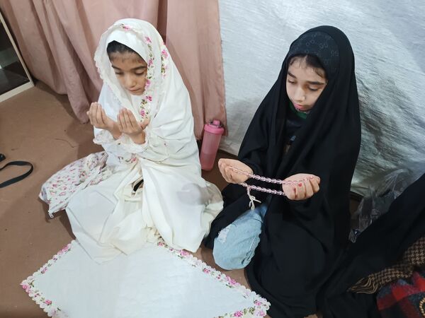 عطر حضور شهید گمنام در نماز جمعه فارسان