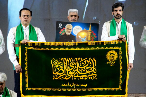 برگزاری کاروان سرباز فصل پنجم روایت یزد در حسینیه محمودآباد