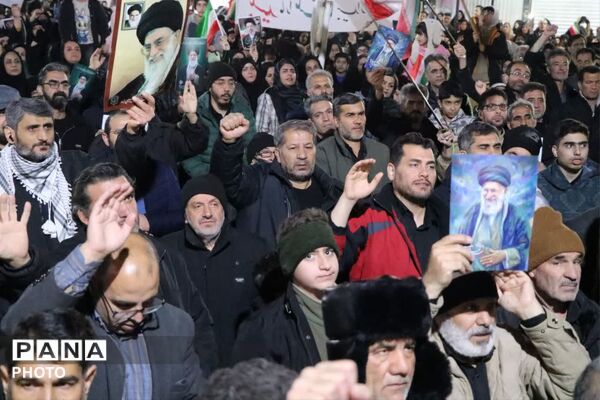 حماسه دیگر مردم نظرآباد در پی شهادت رهبر شهید و بیعت با سومین رهبر انقلاب اسلامی 