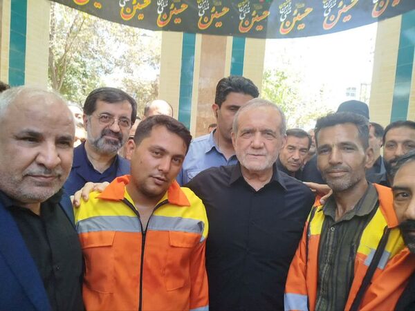 بازدید رئیس جمهور از مرکز مادر و دختری «حس خوب» در منطقه نیروگاه قم