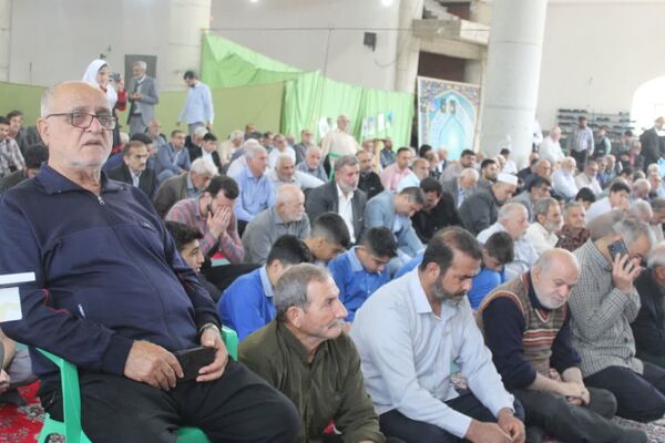 بزرگداشت مقام معلم در نماز جمعه گلوگاه 