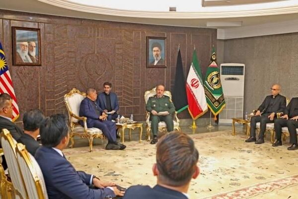 سردارابن الرضا : ایران آماده گسترش همکاری‌های دفاعی، فناورانه و امنیت غذایی با مالزی است
