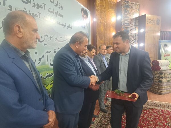 اختتامیه بیست و سومین اردوی کشوری دانش‌آموزان عشایر 