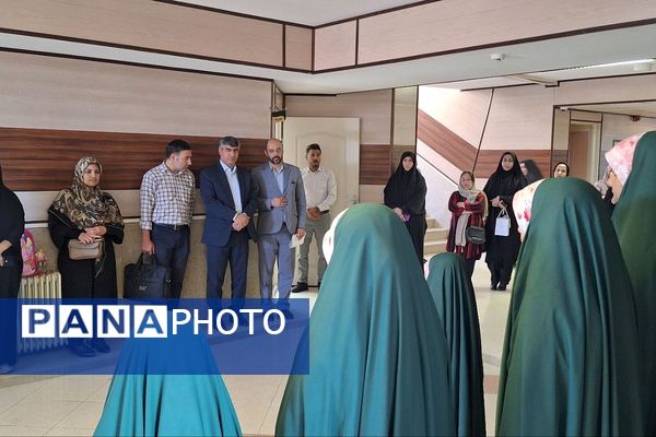 اجرای سرود به مناسبت هفته وحدت و میلاد نبی اکرم (ص) در اداره آموزش و پرورش پردیس 