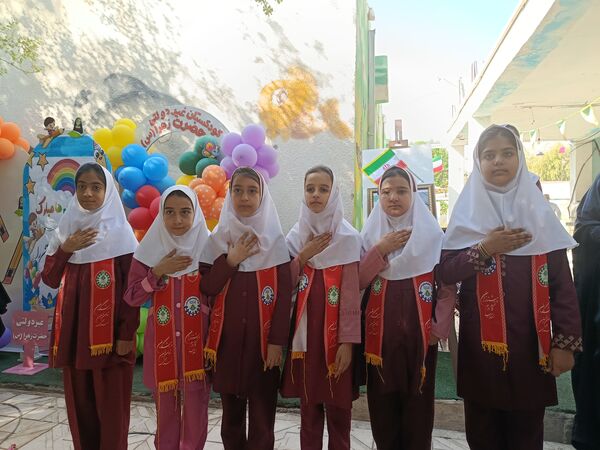 رنگین‌‌کمان شادی و یادگیری در جشن غنچه‌‌ها