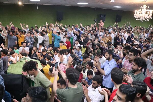 مولودی خوانی سالروز میلاد حضرت معصومه(س) با حضور جوانان و نوجوانان در قم