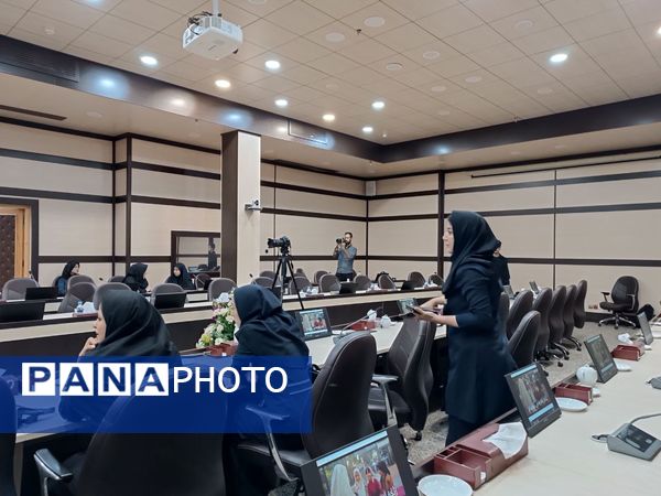 پیشران‌های توسعه؛ همایش ملی بانوان کارآفرین در مشهد کلید خورد