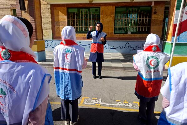 مانور زلزله و ایمنی در مدارس فیروزکوه