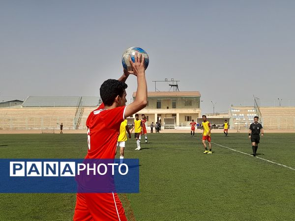 مسابقات فوتبال مدارس متوسطه دوم در رفسنجان