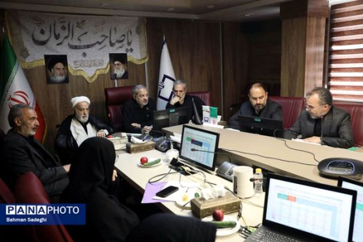نوآوری در ترویج نماز؛ از «منبرهای ۳ دقیقه‌ای» تا اپلیکیشن «نور چشم»