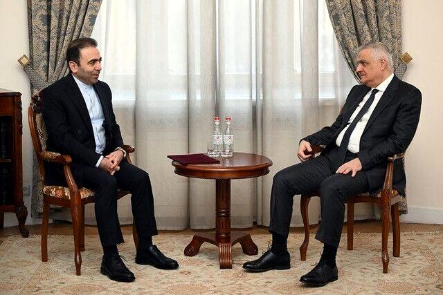 رایزنی دو جانبه دیپلمات ایرانی با یک مقام ارشد ارمنستان 