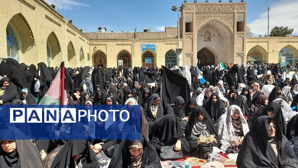 برگزاری نماز عید فطر در شهرستان نیشابور 