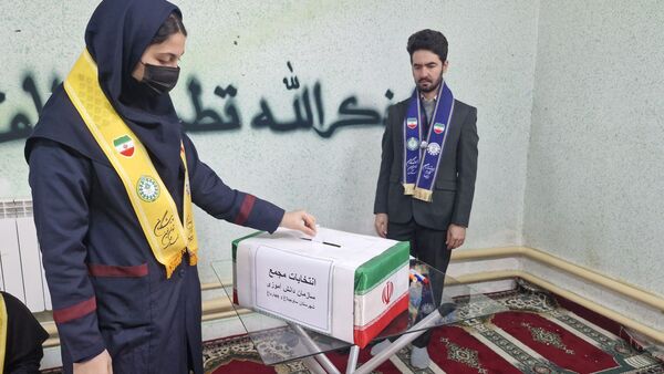انتخابات اعضای مجمع پیشتازان سازمان دانش‌آموزی شهرستان ساوجبلاغ 