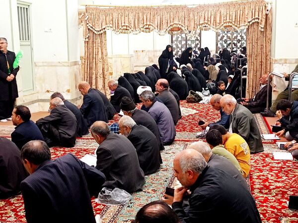 قرائت دعای کمیل در کاشمر