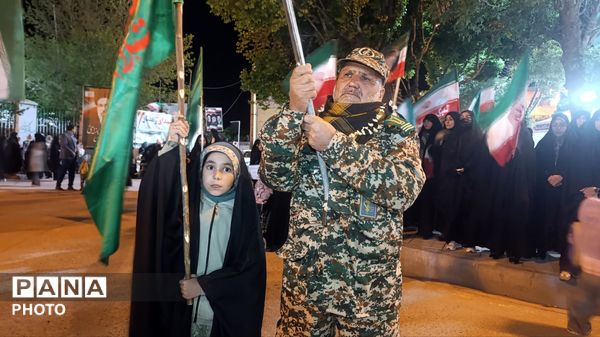 نمایشِ اقتدارِ مردمی در مسیرِ مقاومت