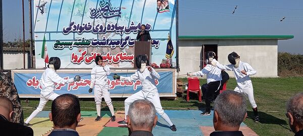 همایش پیاده‌روی در روستای کروا قائمشهر