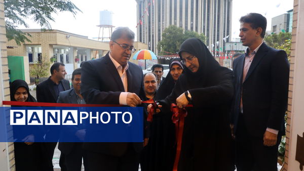 نمایشگاه فرهنگی ـ آموزشی «ایرانمون» در دبستان شهید باهنر