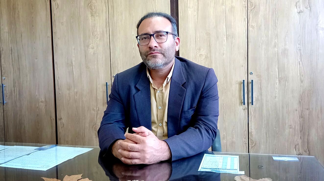 ما با انتخابات و انتخاب یک فرد اصلح رو به رو هستیم