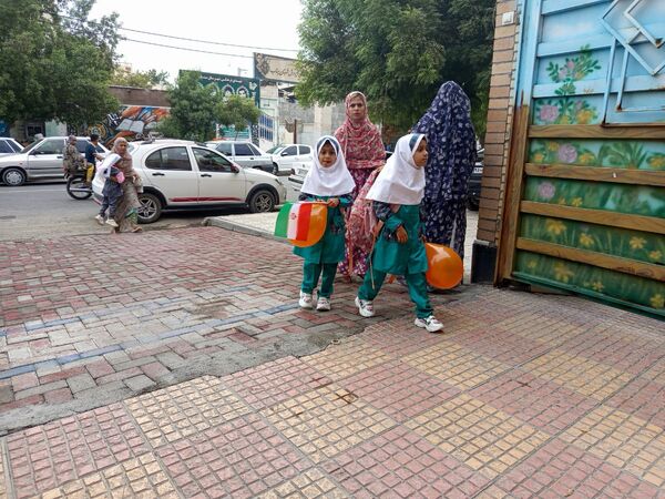 نماهای پرشور جشن شکوفه‌‌‌های میناب