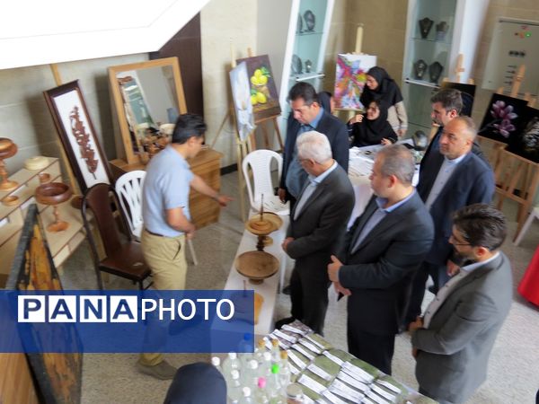 آیین تجلیل از معلمان نمونه استانی در بجنورد