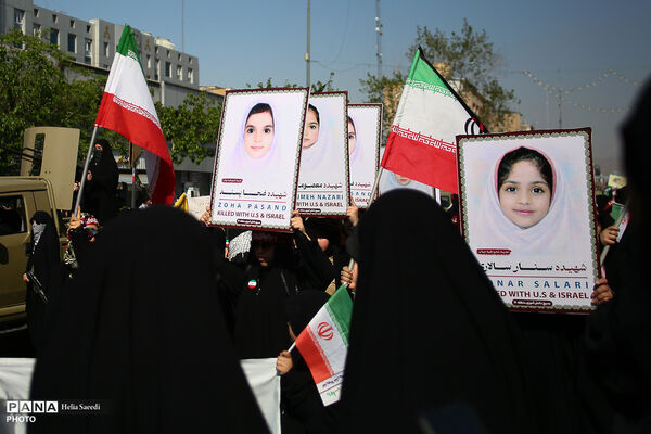 رزمایش «دختران جان فدای ایران»