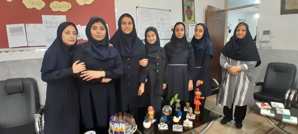 حال و هوای عید نوروز در دبیرستان دخترانه معلم